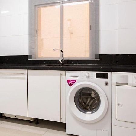 Апартаменты Apartamento Malaga Jalon Экстерьер фото
