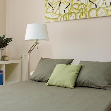 Апартаменты Apartamento Malaga Jalon Экстерьер фото