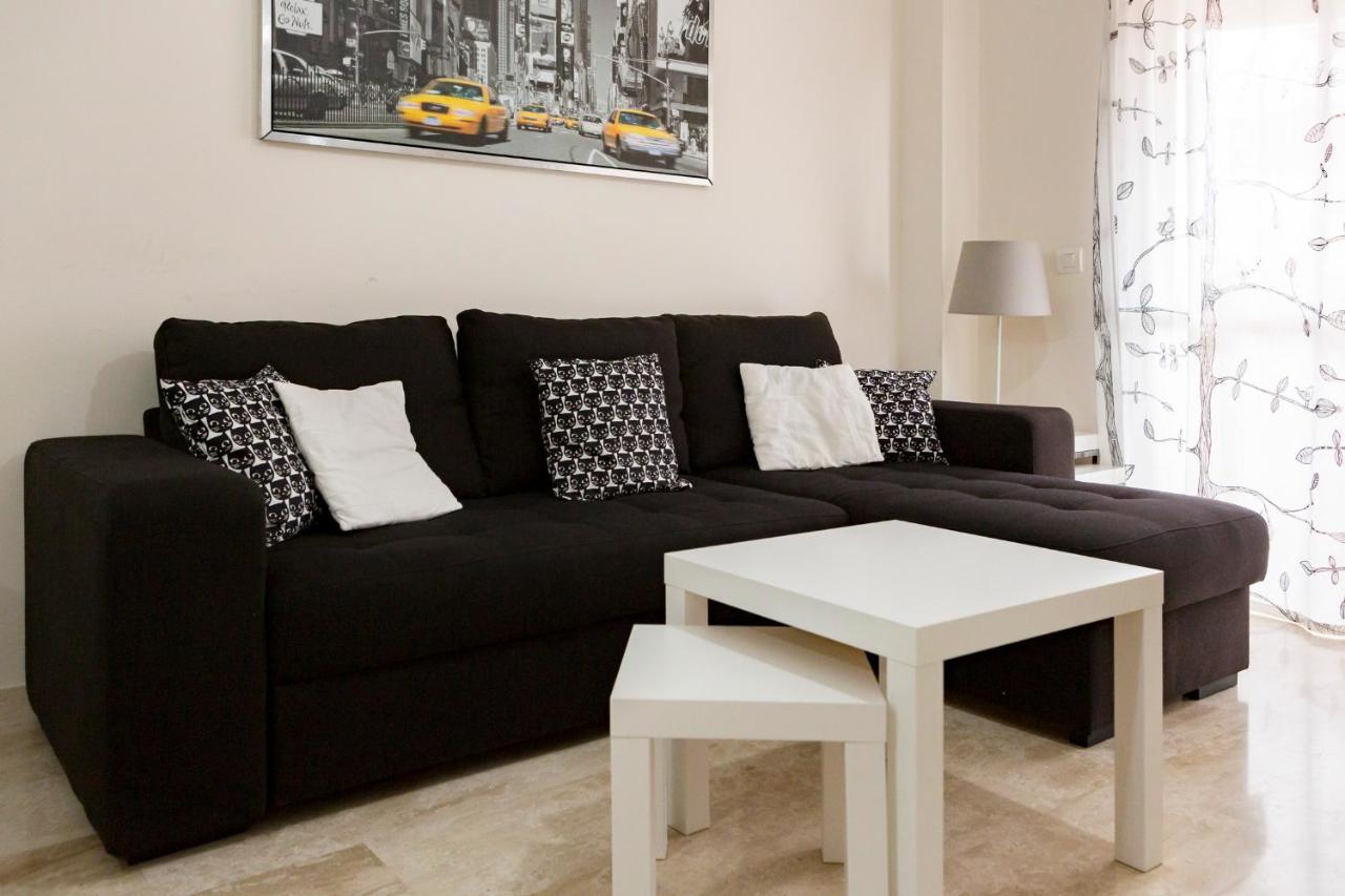 Апартаменты Apartamento Malaga Jalon Экстерьер фото