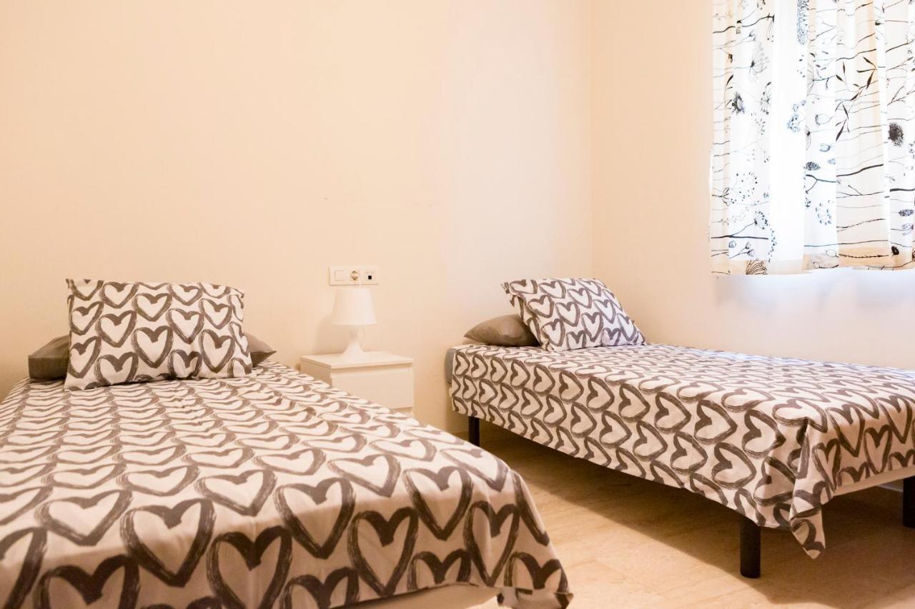 Апартаменты Apartamento Malaga Jalon Экстерьер фото