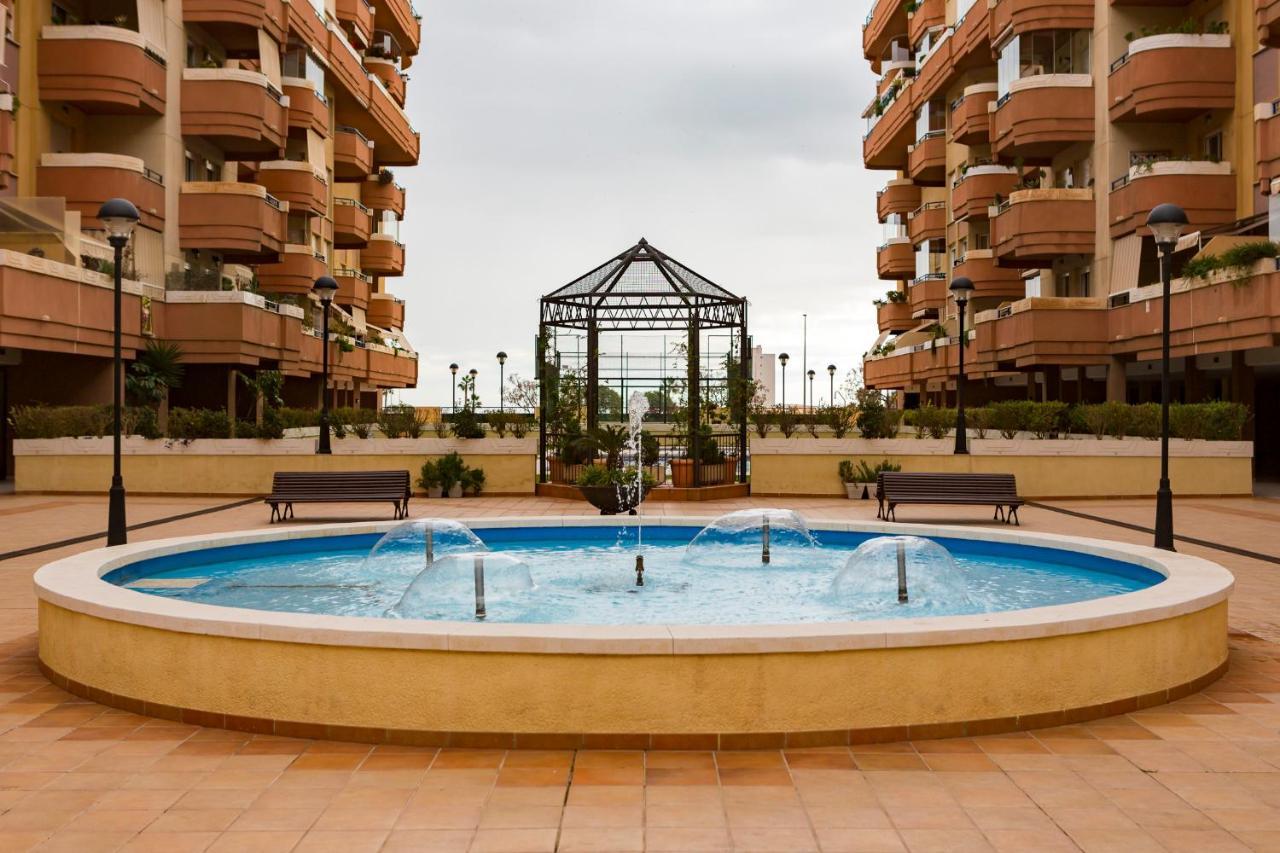 Апартаменты Apartamento Malaga Jalon Экстерьер фото