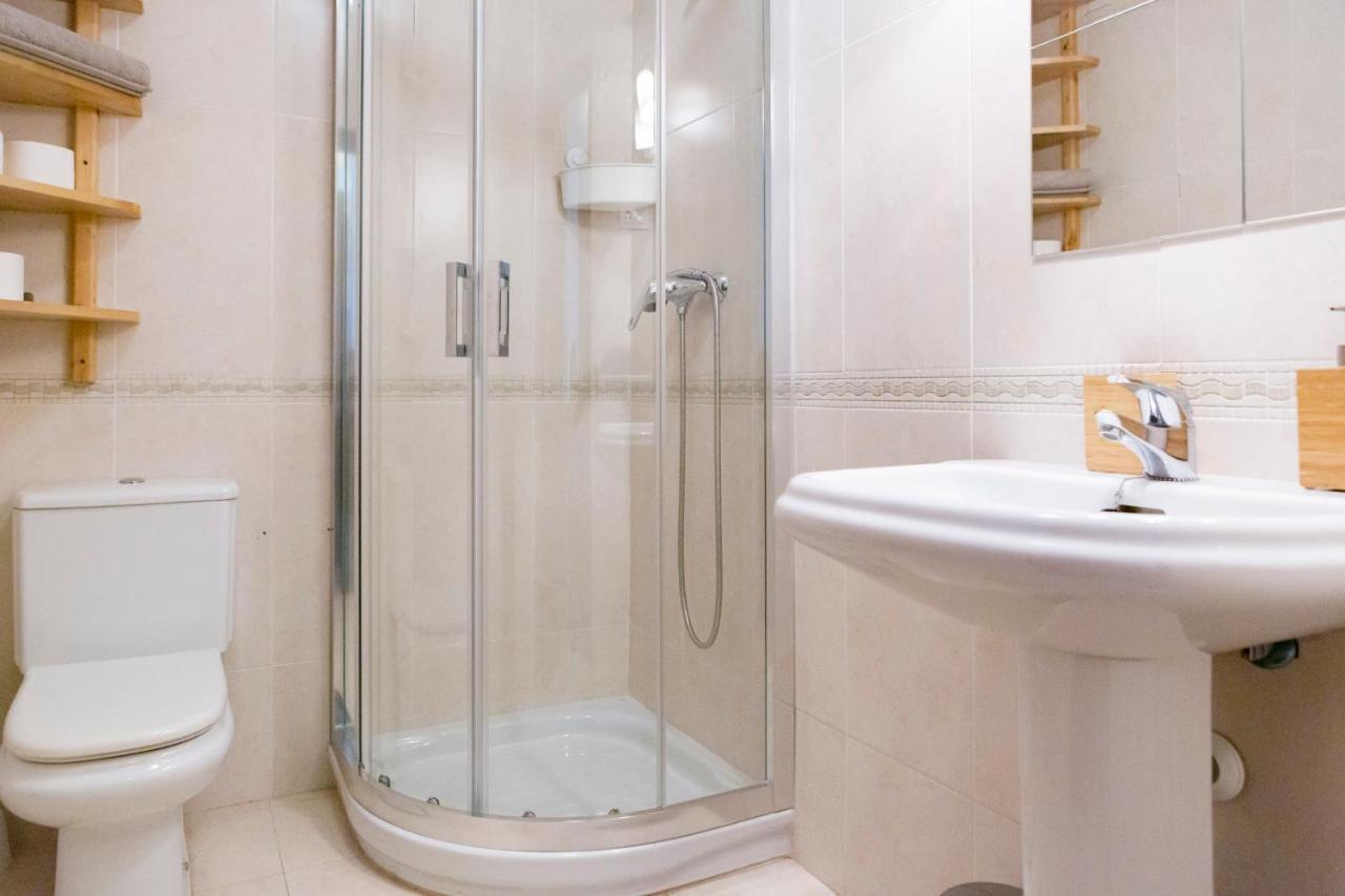 Апартаменты Apartamento Malaga Jalon Экстерьер фото